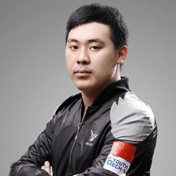 Autographed Trove Carafe 2019 Autographed by Li ‘iceice’ Peng